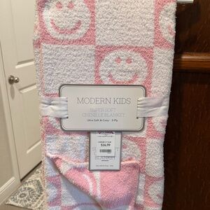 Pink and White Chenille Blanket